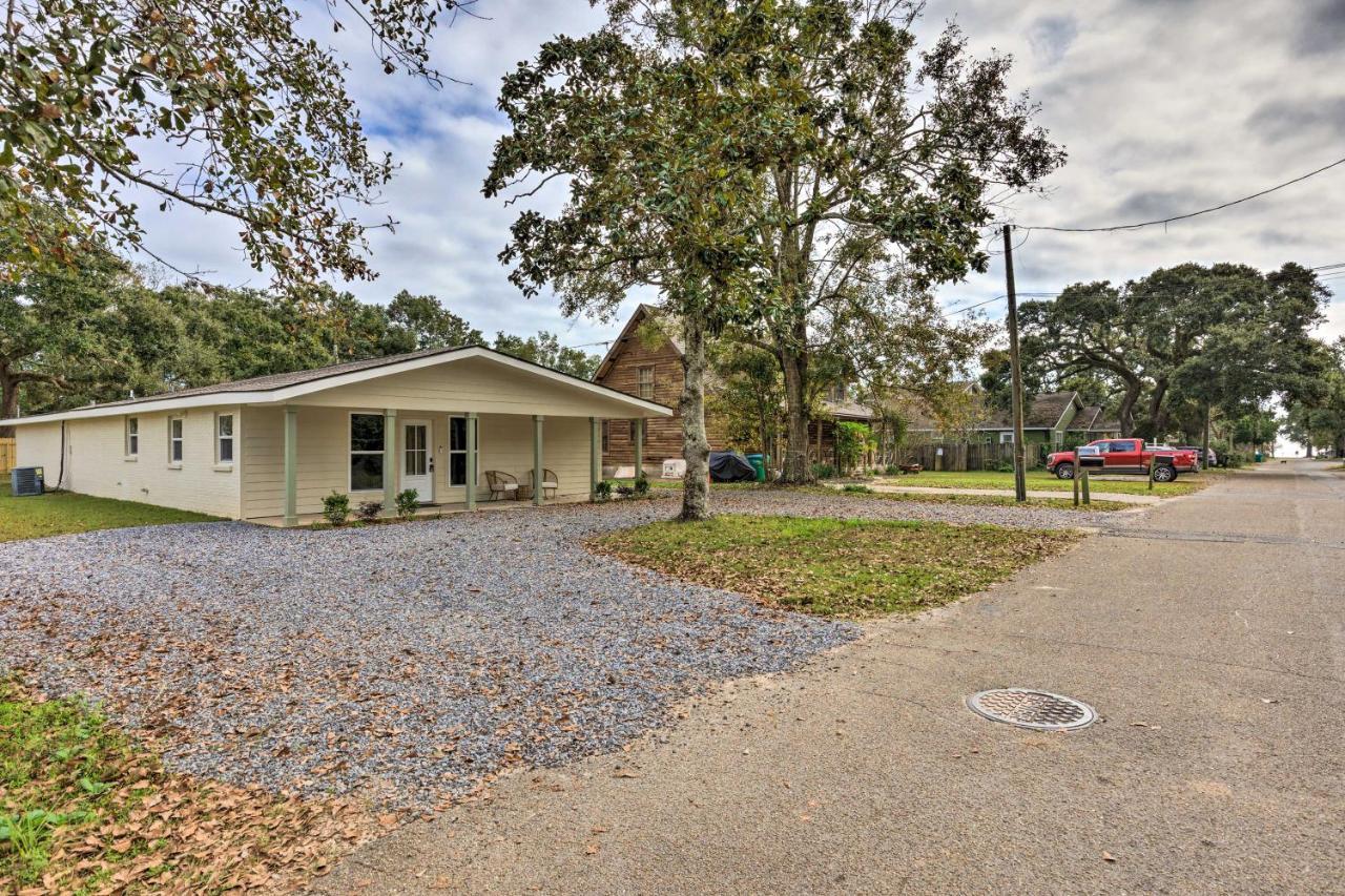 Spacious Gulfport Home With Yard 1 Mi To Beach Exterior photo